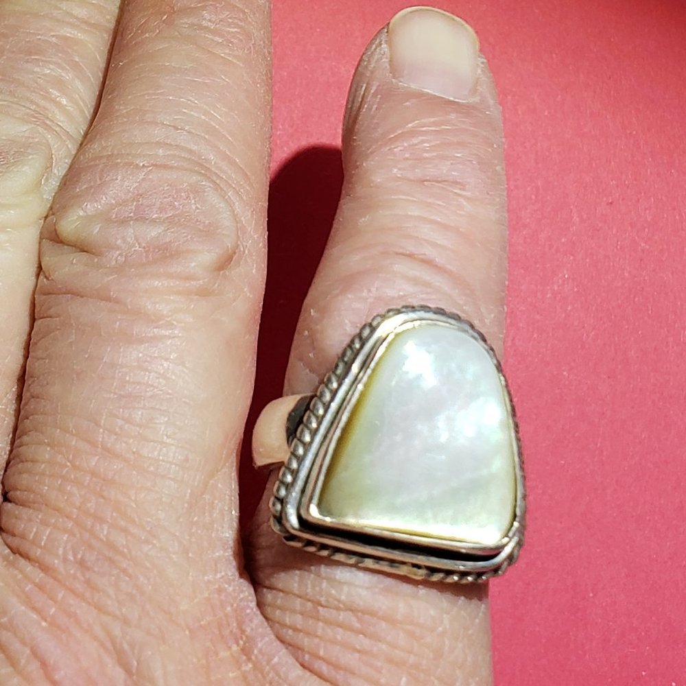 Vintage 925 Mother Of Pearl Ring